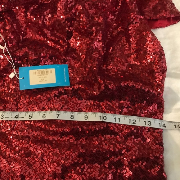 Red Sequins formal evening gown Prom dress - Picture 6 of 8